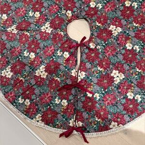 Floral Christmas Tree Skirt